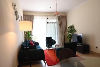 Burj Khalifa view, birds chirping, cozy and stylish - 9