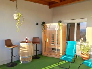 Apartment Panoramablick mit Infrarotkabine auf der großen Terrasse und traumhaften Ausblick - 9