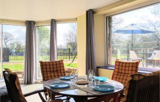 3 Bedroom Amazing Home In La Hague - 6