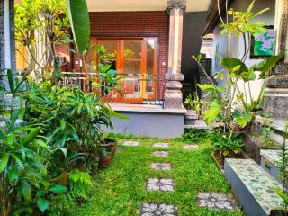 Ojek's Homestay - Ubud - 8