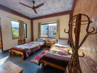 Hotel Hakoniwa - Pokhara - 1
