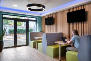 Yugo Explore - Melbourn Point - 1