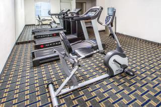 Days Inn by Wyndham Roanoke Near I-81 - Roanoke - 5