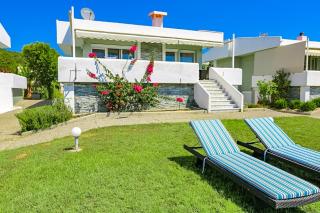 Mira Mare Beachfront Villa - Nea Skioni - 8