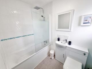 Visit Seaford Apartment - 4 Bedrooms - Seaford - 2