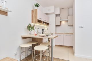 Apartment Krakowska 39 with AC & PARKING & LOGGIA Wrocław by Noclegi Renters - Breslavia - 6