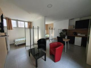 Grand studio Gravelines centre , 5 mn du cnpe et de la plage, absence de chambre privative - Gravelines - 3