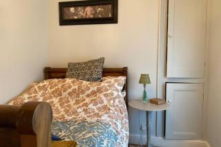 Comfortable 2 Bedroom Apartment in Lavish Holland Park with Balcony - Londra - 7