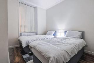 Glasgow Southside: Cosy 2 Bedroom Apartment - 9