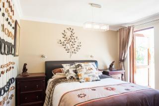 Strawberry Fields Country Manor Guest House - Johannesburg - 5
