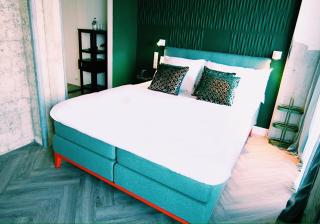 Bed, Bites & Business Hotel Rotterdam - Rotterdam - 9