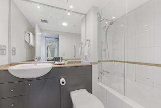 KOZYGURU Sydney CBD Lovely 2 Bedroom APT with Amazing City View NHA653 - Sydney - 5