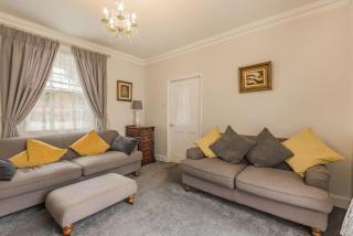 Riverside House - 3