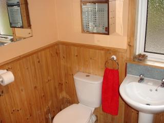 RoSE COTTAGE THREE BEDROOM HOUSE WITH PARKING Spring Special - Carsphairn - 2