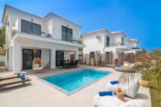 Queen of Zakynthos Luxury Villas - Ammoudi - 9