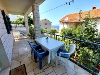 Spacious apartment Ita - near beach (terrace, sea view) - Postira - 1