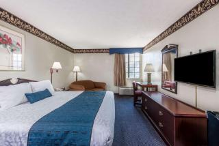 Days Inn & Suites by Wyndham Youngstown / Girard Ohio - 2