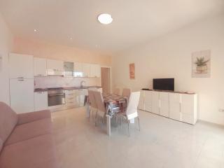 Central Palau Apartment - Air Conditioning & WiFi - Palau - 9
