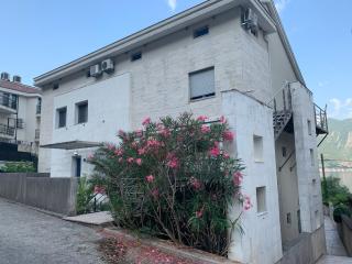 Apartment with swimmingpool, seaview and large terrace, 1st floor, min 2 persons - Dobrota - 7