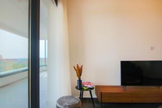 Phaedrus Living: Sea View Anna Residence 201 - 9