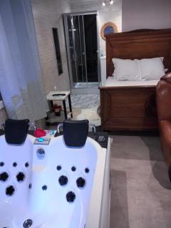 Chambre meublée indépendante, jacuzzi dans la chambre à 60110 Amblainville près de Paris - Amblainville - 1