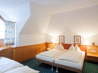 Landzeit Autobahnrestaurant & Motorhotel Loipersdorf - Kitzladen - 8