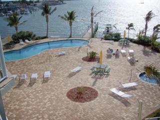 Boca Ciega Resort by Travel Resort Services - Sint-Petersburg - 8