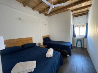 Black Sand Beachhouse - Monterrico - 2