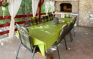 Amazing Home In Starigrad With Wifi - 8