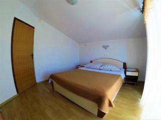 Apartments and rooms with parking space Lopar, Rab - 19238 - 3