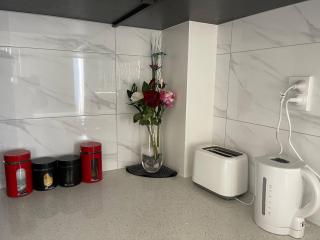 4 bedroom home fully furnished in Papakura, Auckland - 3