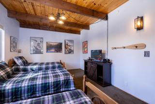 Chipmunk Treehouse #1983 - 7