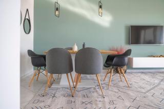 Bright 3bdr Apt with Roofgarden, Jacuzzi - Atene - 4