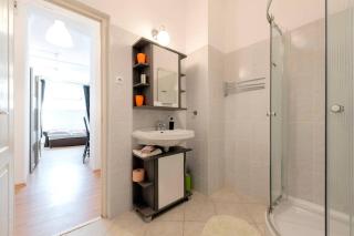2 STUDIO - Budapest - 1