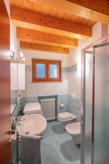 Happy Guest Apartments - Lake & Relax - Riva di Solto - 5