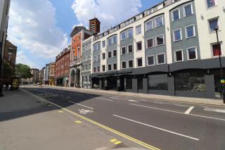 The Bryson Hotel - London - 7