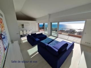 Luxurious penthouse with magnificent views over the bay of Menton 10 Peoples - 1