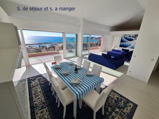 Luxurious penthouse with magnificent views over the bay of Menton 10 Peoples - 8