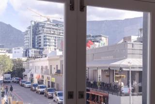 Private Penthouse NO Loadshedding - Cape Town - 6