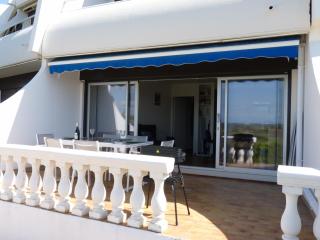 Sol-y-Days Flamant, Superbe appartement en rez de jardin avec grande terrasse et jardinet, face a la mer - 3