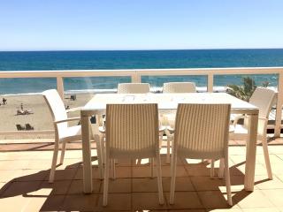 BEACHFRONT APARTMENT In LA CALA DE MIJAS - 0