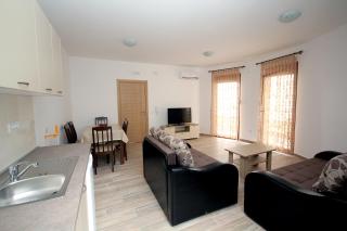 Apartments Md Lux - Sutomore - 1