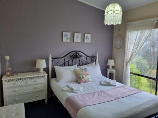 Beech Forest Cottage (Cozy Otways Accommodation) - Beech Forest - 7