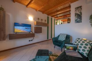 Happy Guest Apartments - Lake & Green Oasis - Riva di Solto - 5