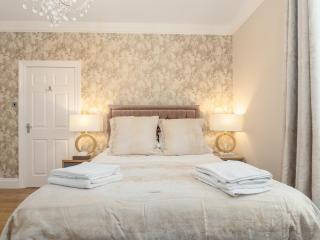 Sunderland Self Catering 2 - Violet Cottage Free Parking - Sunderland - 0