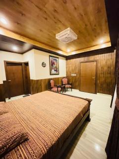 Panorama Luxury House - Nathia Gali - 1