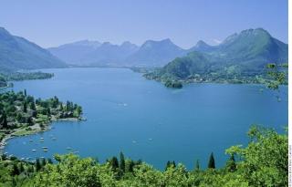 Luxury Apartment * Quiet * View * Heart of Annecy * 2 steps from the Lake * * * * - Annecy - 9