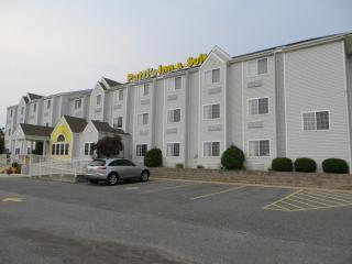 Patti's Inn and Suites - Grand Rivers - 8