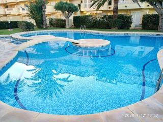 Estupendo apartamento en primera línea de playa y con vistas al mar - Denia - 4