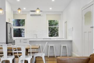 House on Grosvenor - Sandy Bay - 0